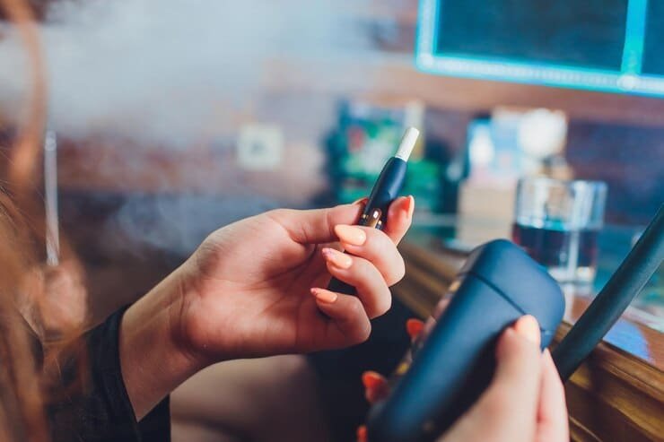 مقایسه آیکاس و آیرود از نظر نوع و مقدار نیکوتین